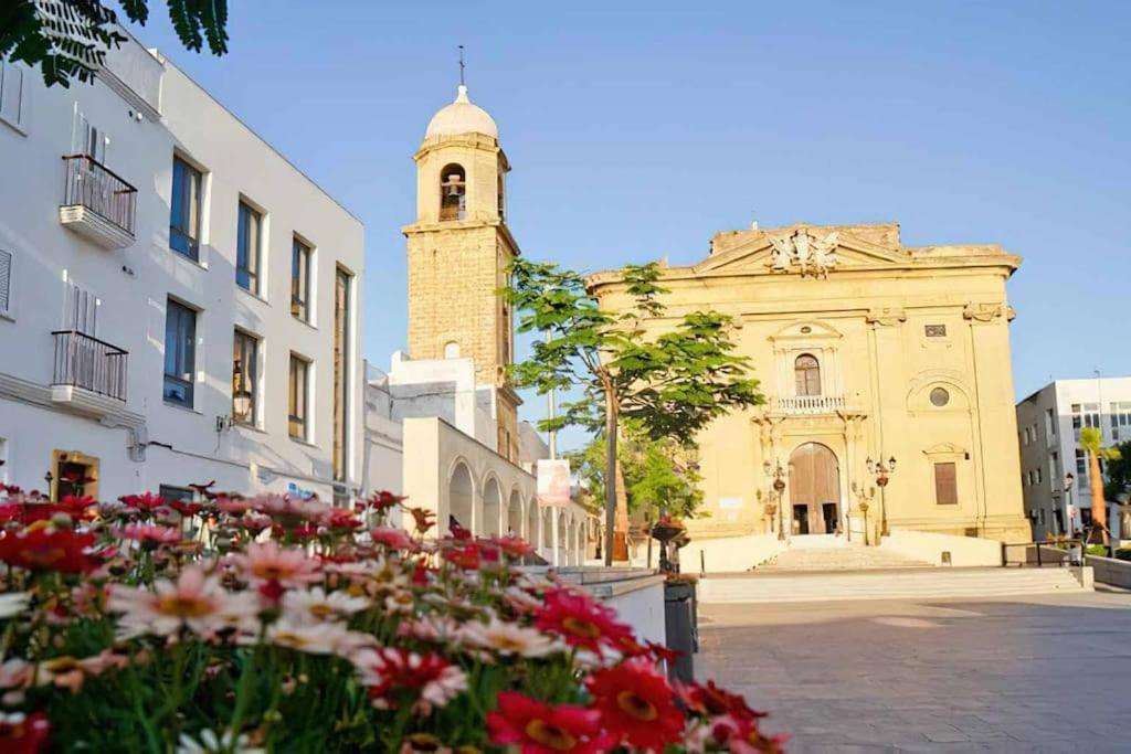 Apartament Enjoy The Historic Center Of Chiclana By C. Dreams Chiclana de la Frontera Zewnętrze zdjęcie