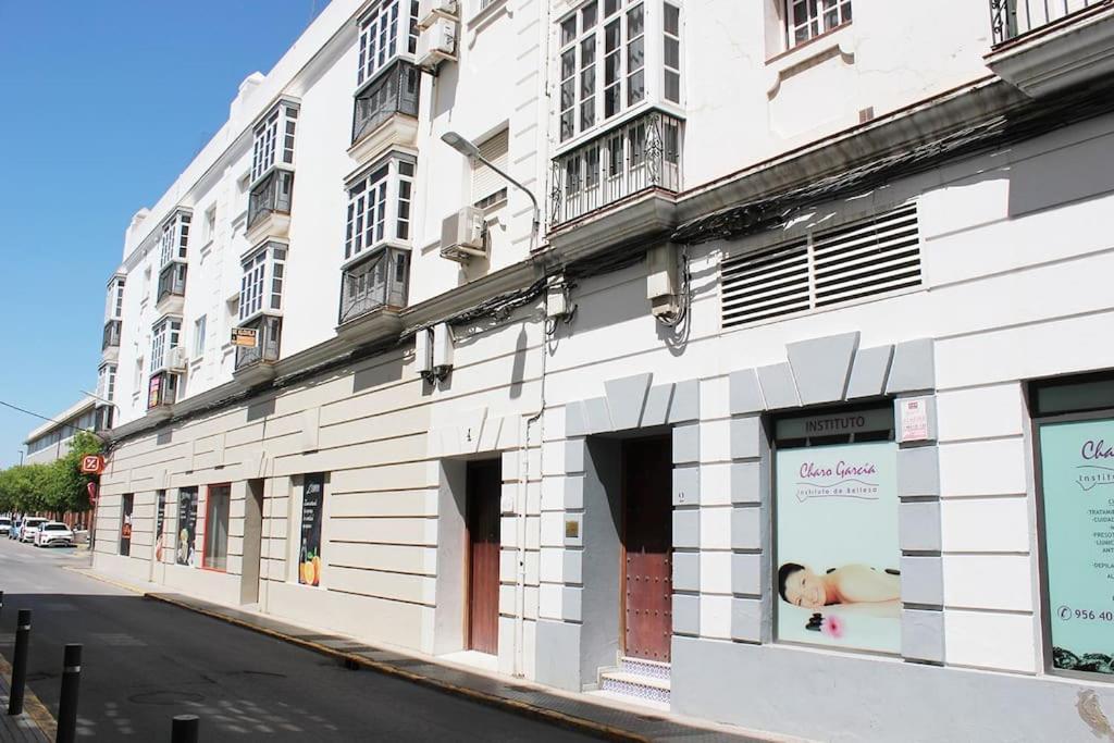 Apartament Enjoy The Historic Center Of Chiclana By C. Dreams Chiclana de la Frontera Zewnętrze zdjęcie